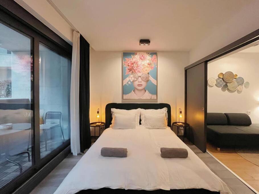 2Budapest Eye-Freegym And Sauna Luxury Home Bagian luar foto