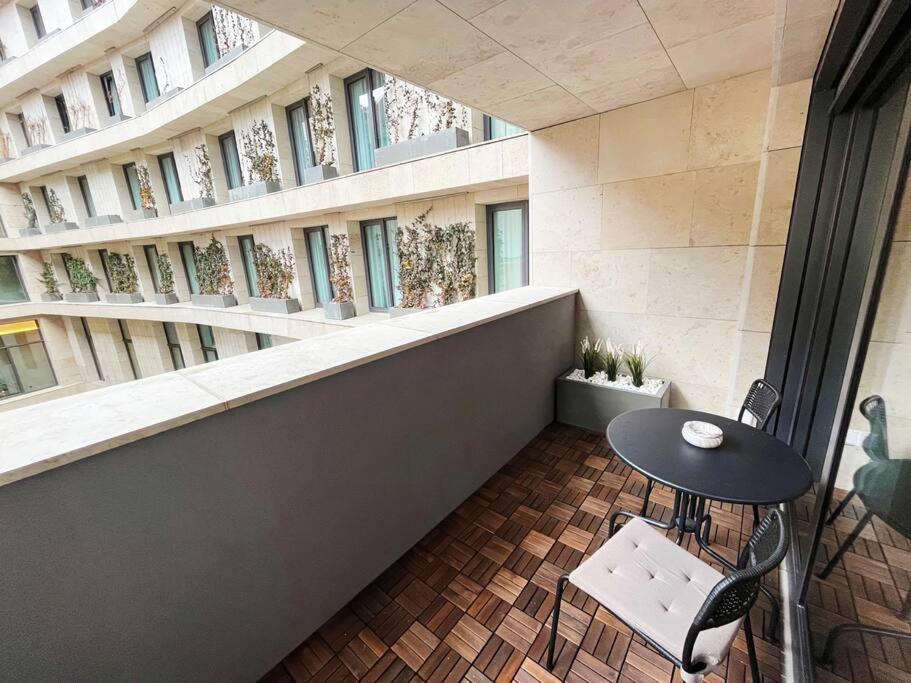 2Budapest Eye-Freegym And Sauna Luxury Home Bagian luar foto